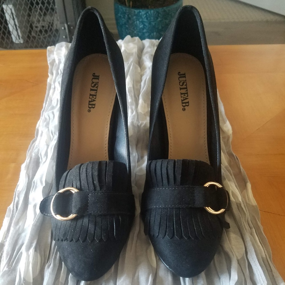 JustFab Black Suede Pumps with Tassling